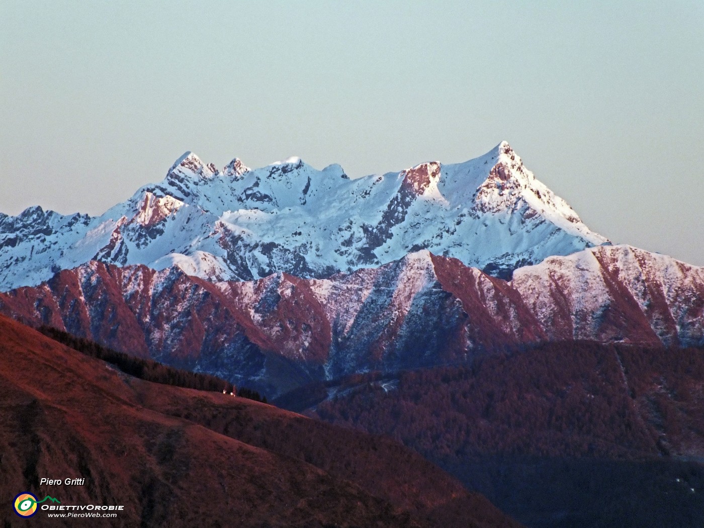 95 Ultimo sole su Tre Signori e Pizzo Varrone.JPG